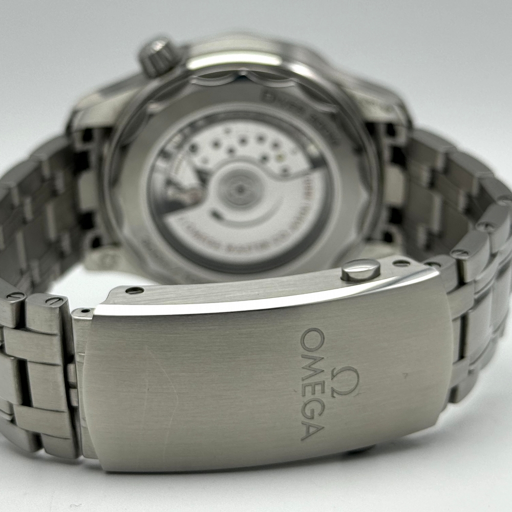 Omega Seamaster White Professional 300M Diver Co-Axial Master Chronometer